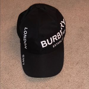 Burberry Logo Horseferry Print Baseball Cap